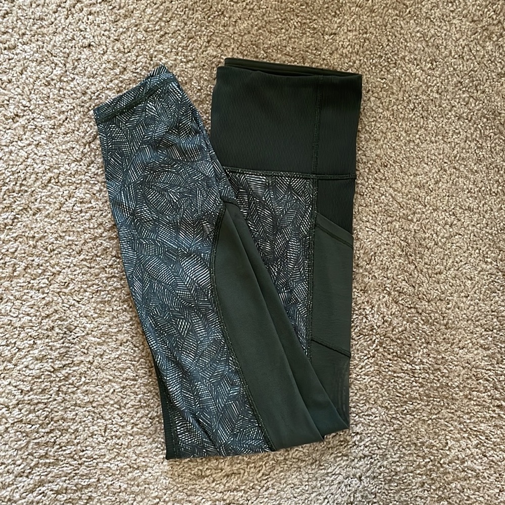 Lululemon high times pant in jazzy gator print
